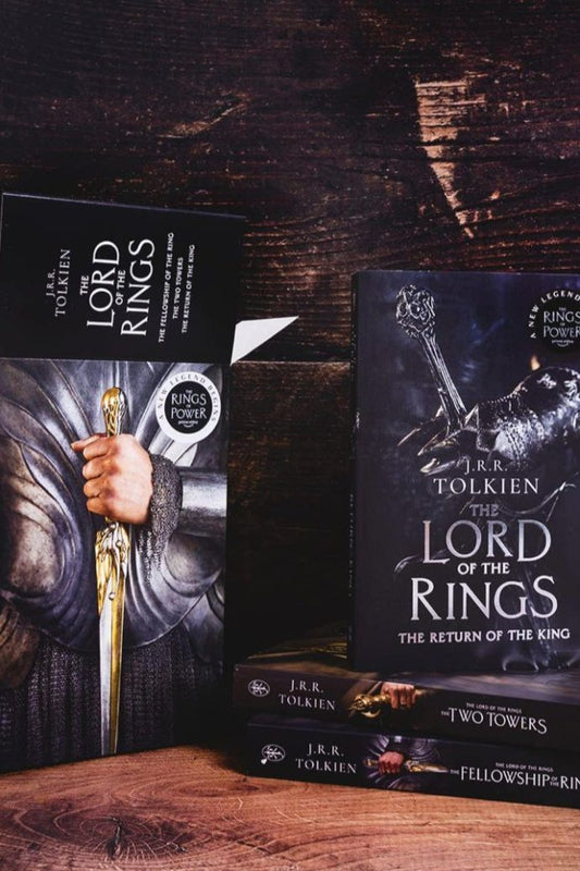 The Lord of the Rings: Boxed Set (Paperback, J.R.R. Tolkien)