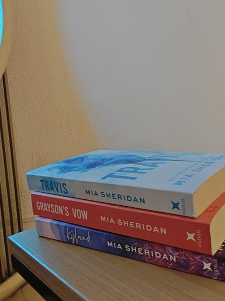 Travis ,Grayson's Vow and Kyland  by Mia Sheridan Comboset